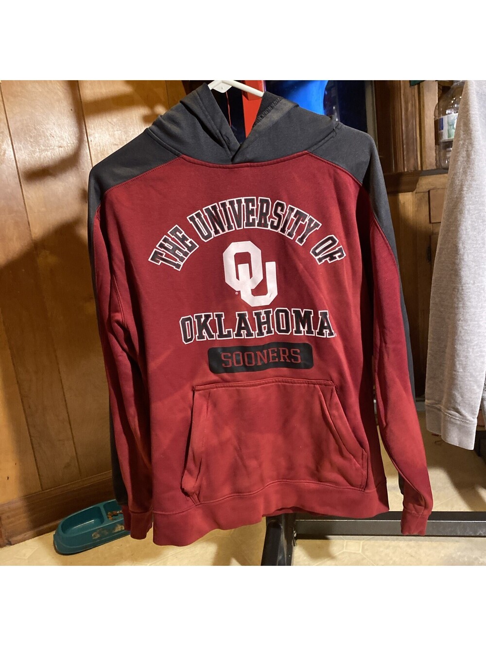 Fourth & One University of Oklahoma Sooners Pullover Men's Hoodie Size Medium